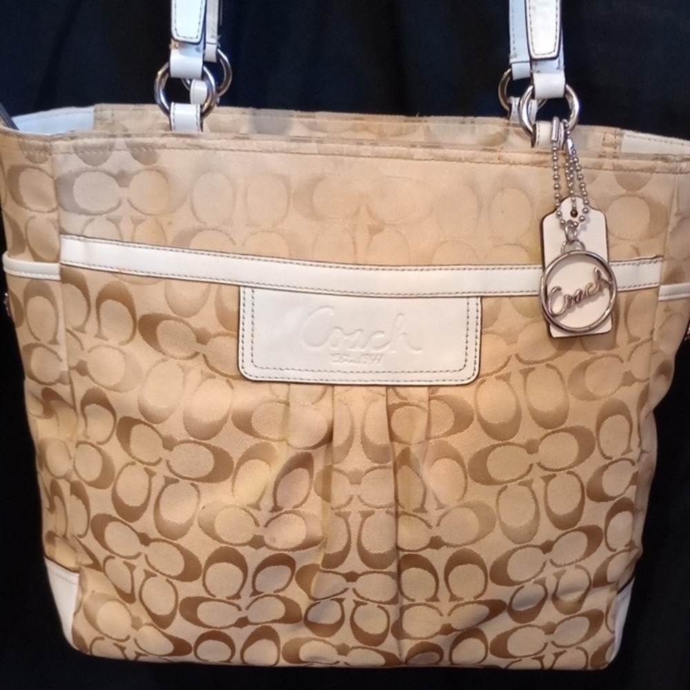 Coach Signature East West Gallery Tote/Shoulder Bag